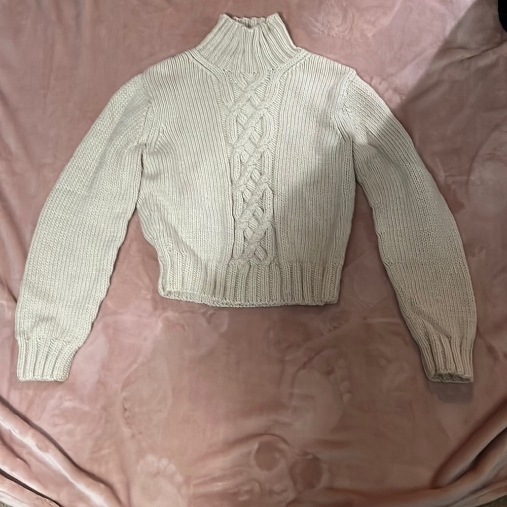 Women’s banana republic sweater barley worn